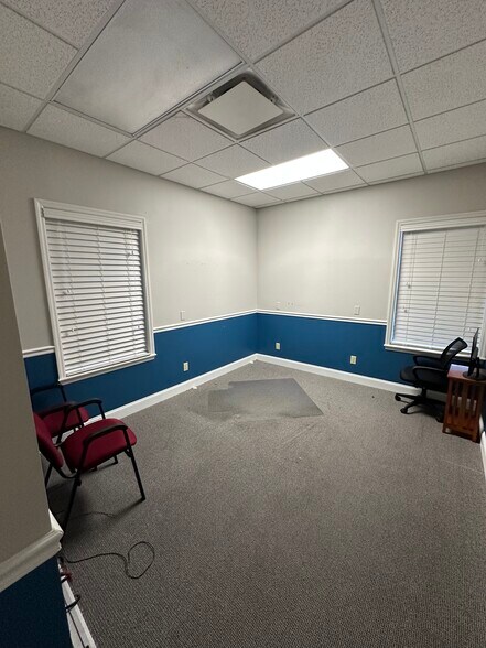 More Photos Of 1462-1466 E Bloomingdale Ave, Valrico Office For Sale