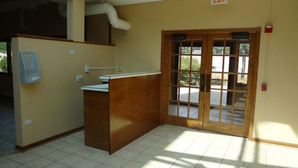 More Photos Of 10211 W Lincoln Hwy, Frankfort Restaurant For Lease