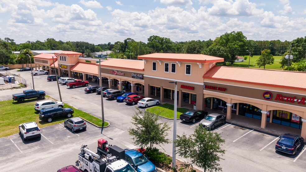 More Photos Of 10376 E Colonial Dr, Orlando Unknown For Lease