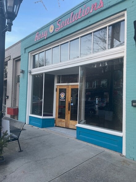 More Photos Of 115 Gordon St, Chickamauga Storefront For Sale