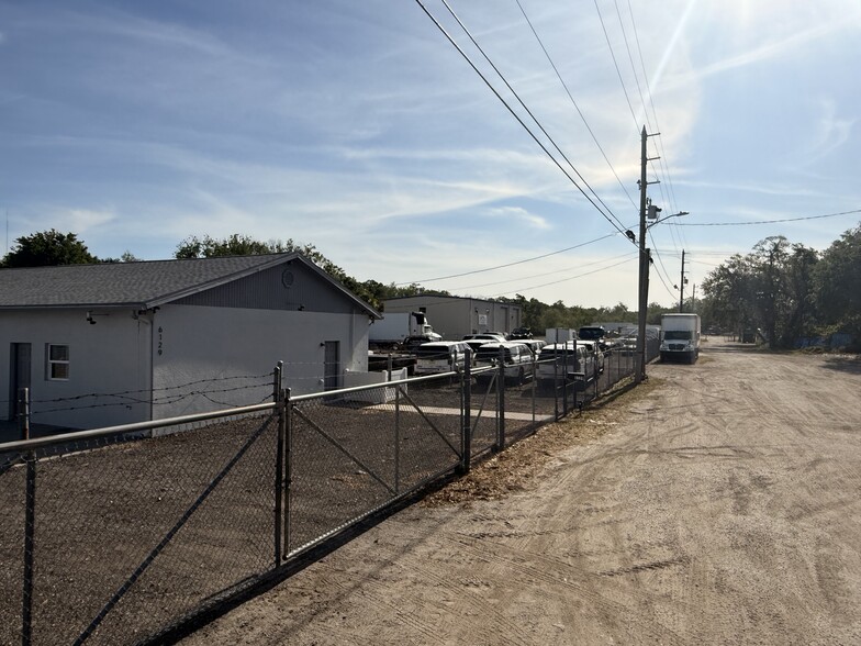 More Photos Of 6129 Siesta Ln, Port Richey Warehouse For Lease