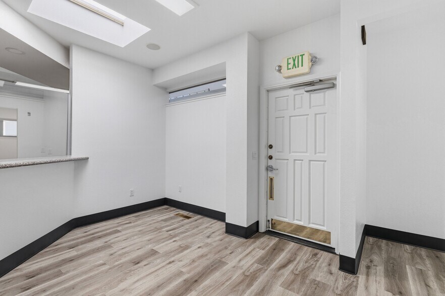 More Photos Of 47 Penny Ln, Watsonville Medical For Sale