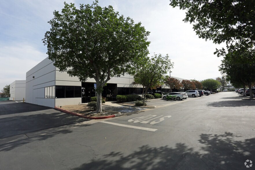 Primary Photo Of 1151-1159 Pomona Rd, Corona Warehouse For Lease