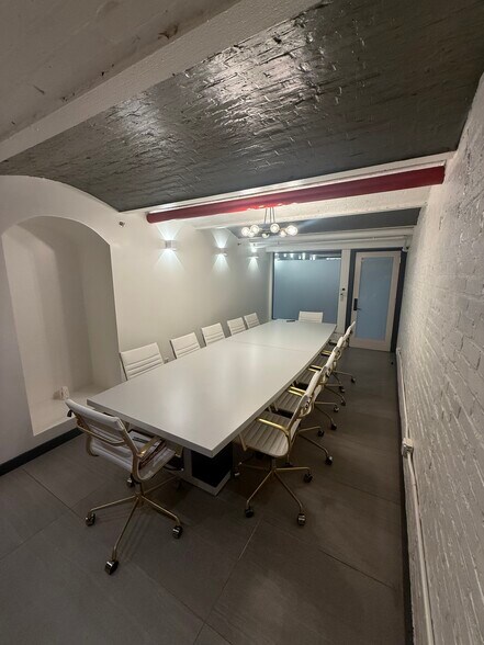 More Photos Of 65 S 11th St, Brooklyn Office For Lease