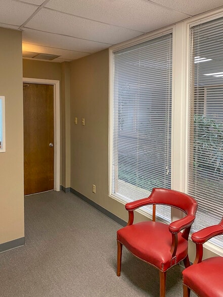 More Photos Of 5037 Veterans Blvd, Metairie Medical For Lease