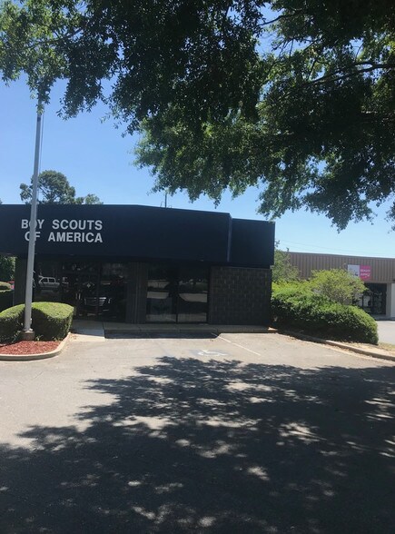 More Photos Of 1841 Norman Dr, Valdosta Office For Sale