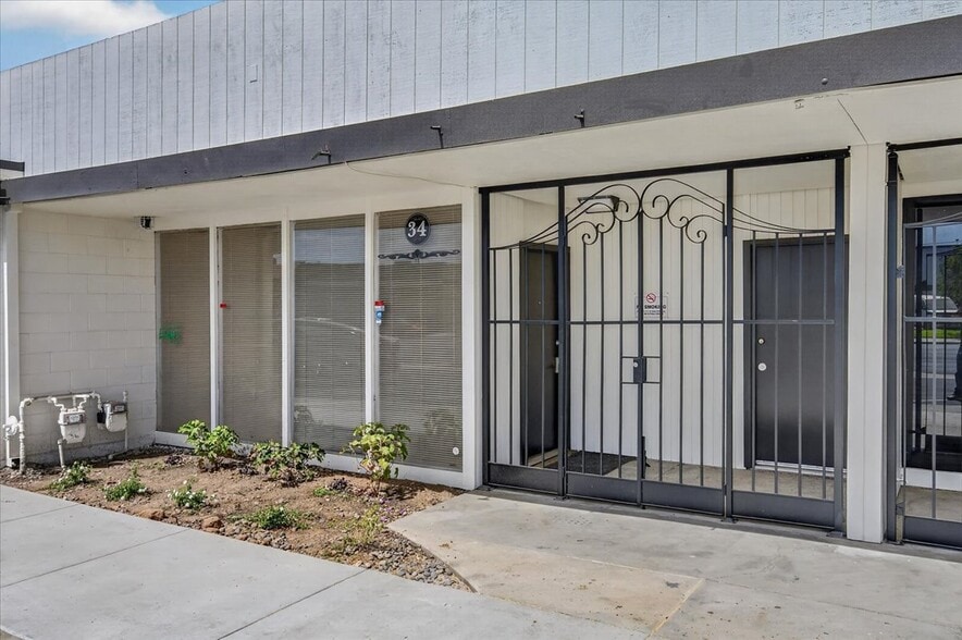 More Photos Of 28-40 E Minarets Ave, Pinedale Medical For Lease
