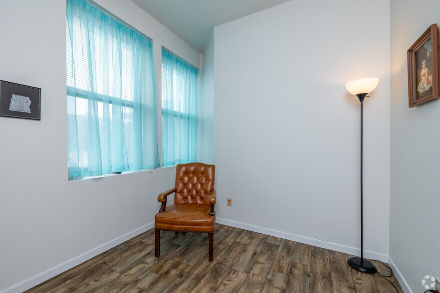 More Photos Of 422 Felix St, Saint Joseph Apartments For Sale