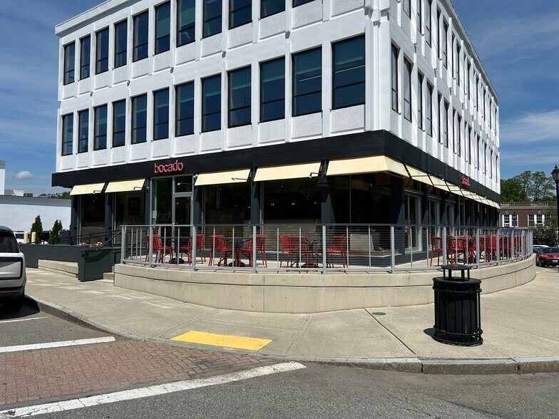 More Photos Of 48-50 Central St, Wellesley Unknown For Lease