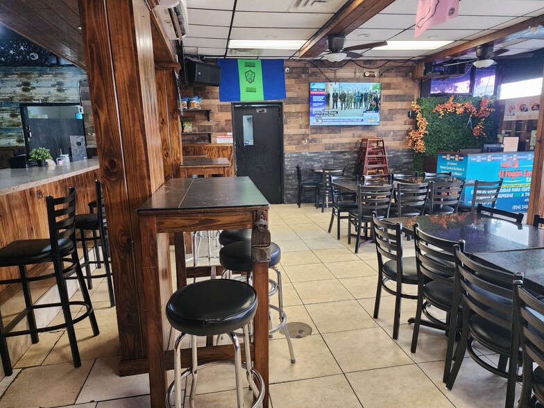 More Photos Of 3215 Davie Blvd, Fort Lauderdale Restaurant For Sale