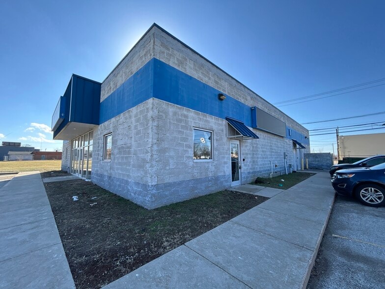 More Photos Of 1201 S Michigan St, South Bend Freestanding For Sale