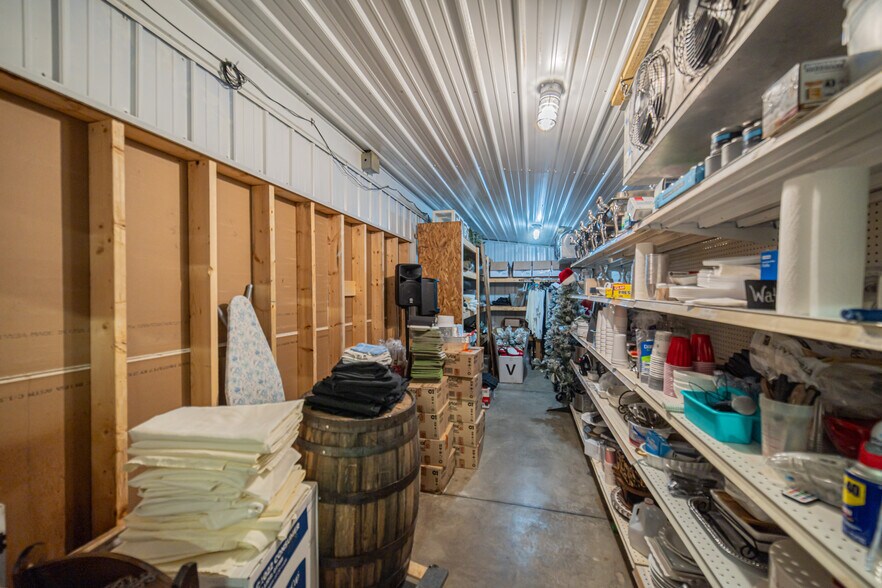 More Photos Of 71 Commerce St, Hickory Supermarket For Sale