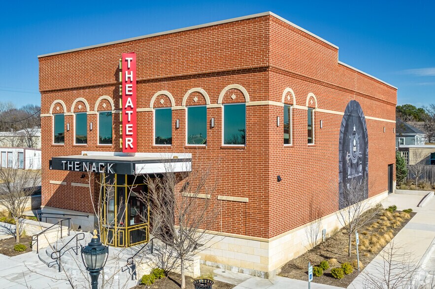 Primary Photo Of 6711 Oak St, Frisco Movie Theatre For Sale