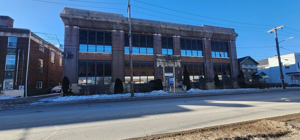 More Photos Of 20 8th Ave, Carbondale Warehouse For Lease
