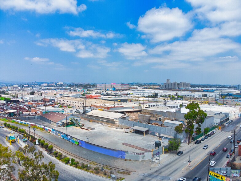 More Photos Of 2211 E Washington Blvd, Los Angeles Land For Lease
