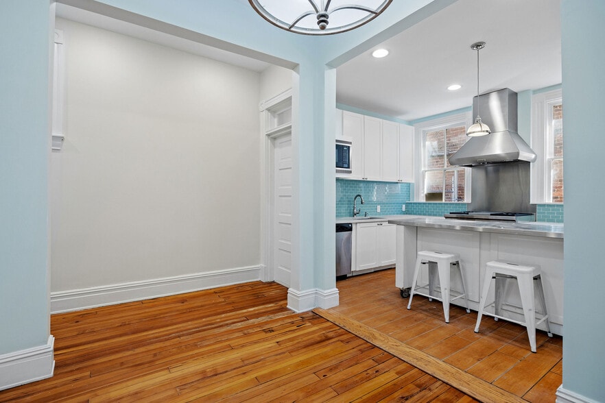 More Photos Of 5 S Adams St, Richmond Office For Sale