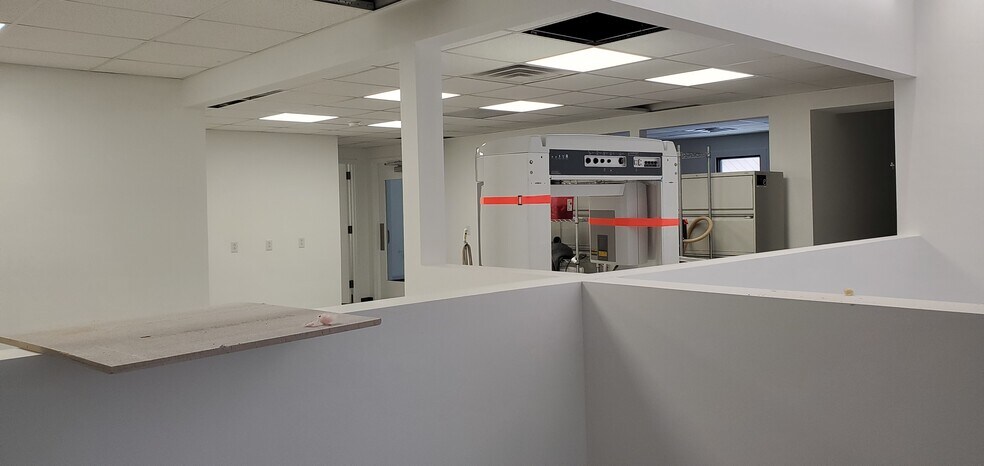 More Photos Of 8600 Sheridan Dr, Buffalo Office Residential For Lease