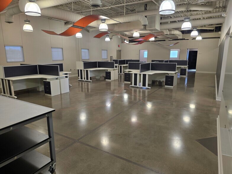 More Photos Of 5486 Airline Dr, Bossier City Office For Sale