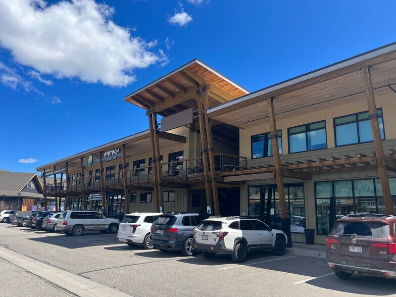 More Photos Of 226 Lusher Ct, Frisco General Retail For Sale
