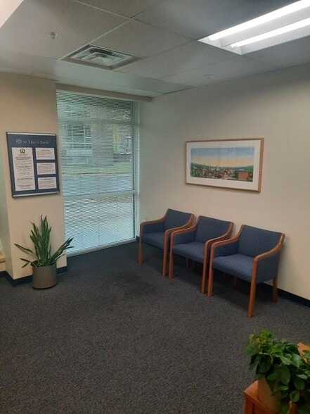 More Photos Of 2 Pillsbury St, Concord Office For Sale