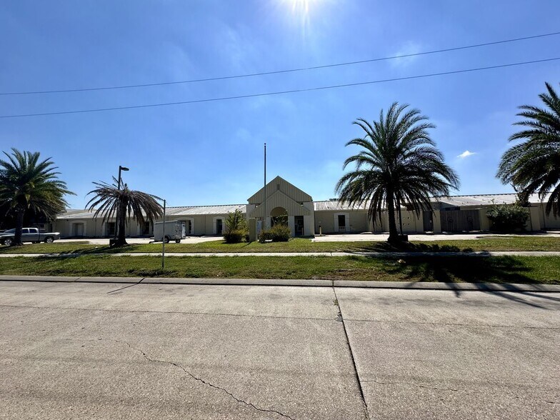 More Photos Of 5301 Tullis Dr, New Orleans Assisted Living For Sale