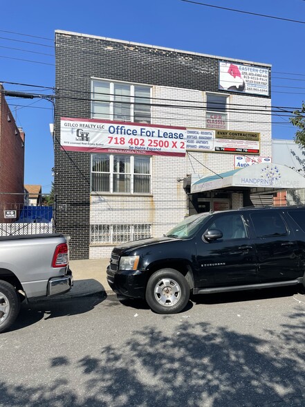 Primary Photo Of 3039 Fish Ave, Bronx Storefront Retail Office For Lease