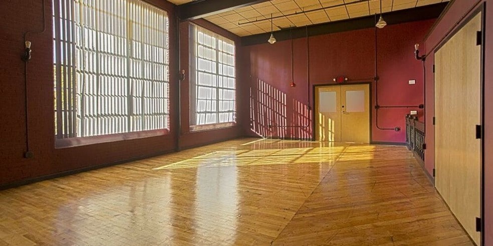 More Photos Of 642 Hilliard St, Manchester Unknown For Lease