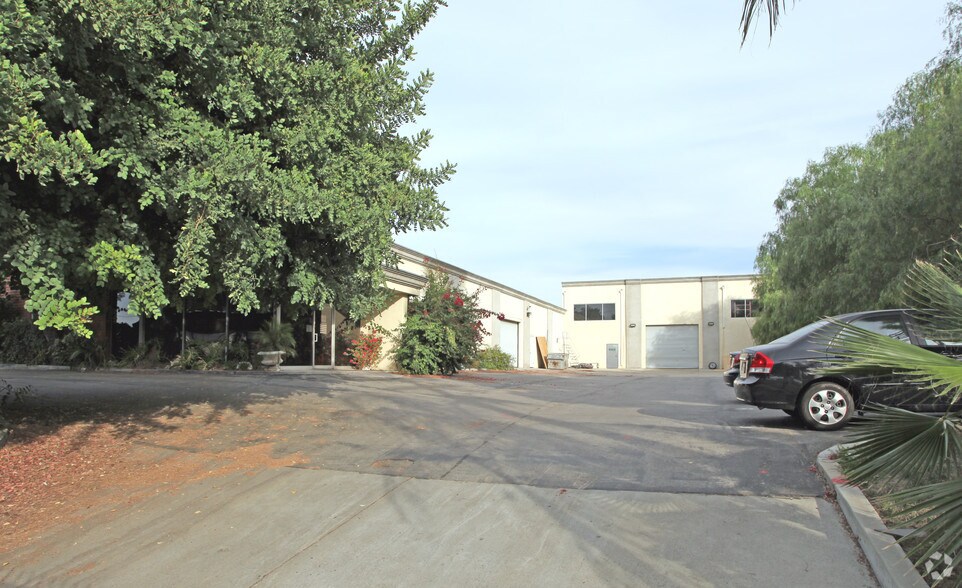 More Photos Of 8964 Oso Ave, Chatsworth Warehouse For Sale