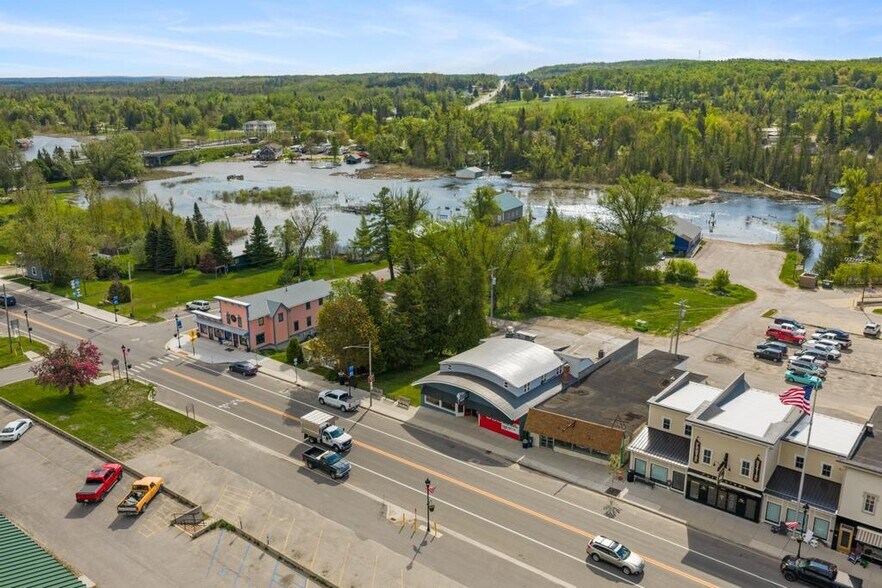 More Photos Of 7515 S US Highway 31, Alanson Restaurant For Sale