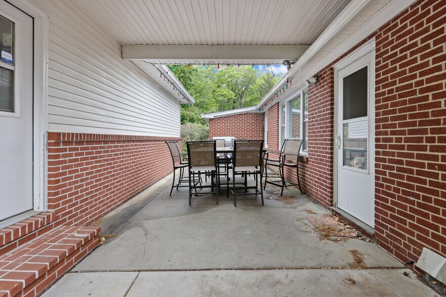 More Photos Of 3904 E Joppa Rd, Nottingham Flex For Sale