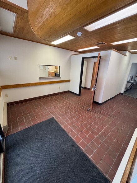 More Photos Of 397 N 9th Ave, Scranton Medical For Sale