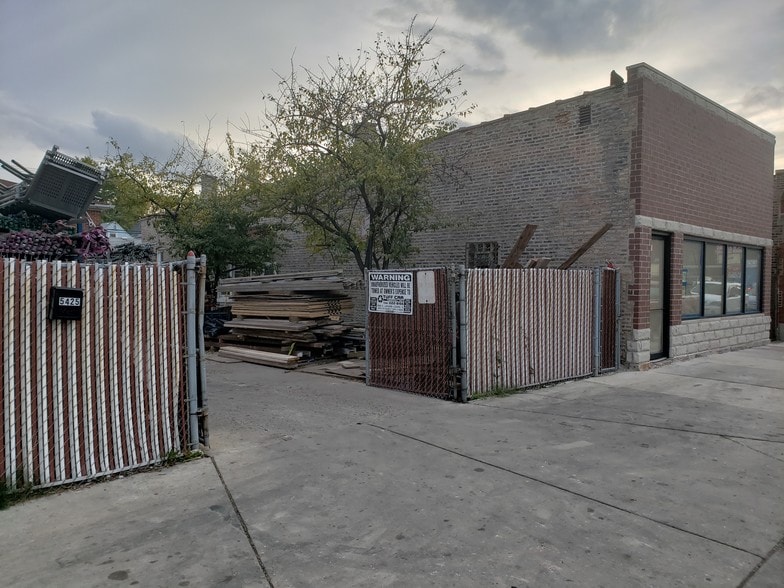 More Photos Of 5427 W 25th St, Cicero Contractor Storage Yard For Lease