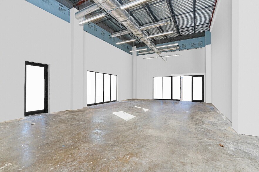 More Photos Of 752 Targee St, Staten Island Storefront Retail Office For Lease