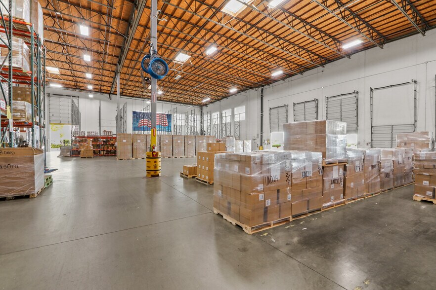 More Photos Of 50 Icon, Foothill Ranch Manufacturing For Lease