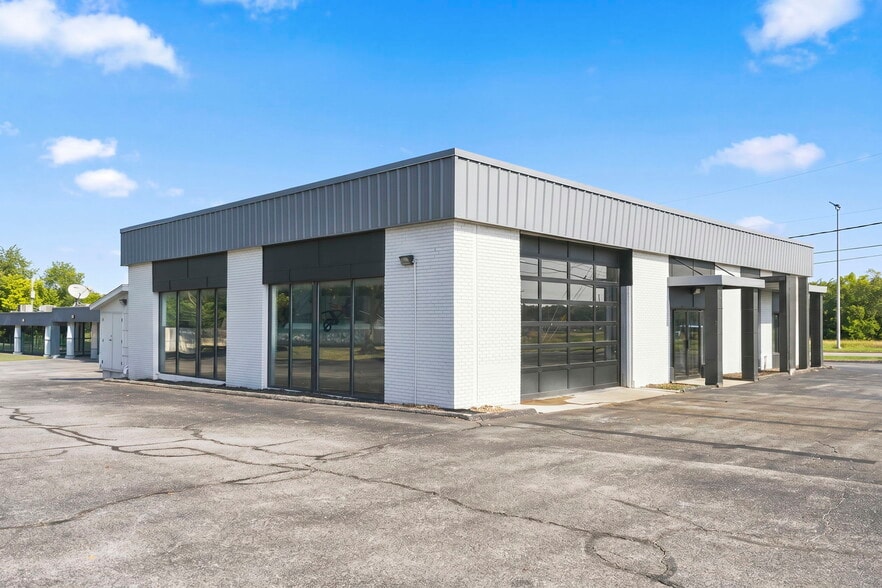 More Photos Of 5601 S Campbell Ave, Springfield General Retail For Sale
