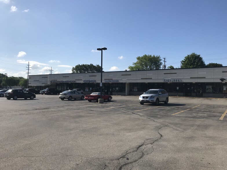 Primary Photo Of 811-831 Moreland Blvd, Waukesha Unknown For Lease