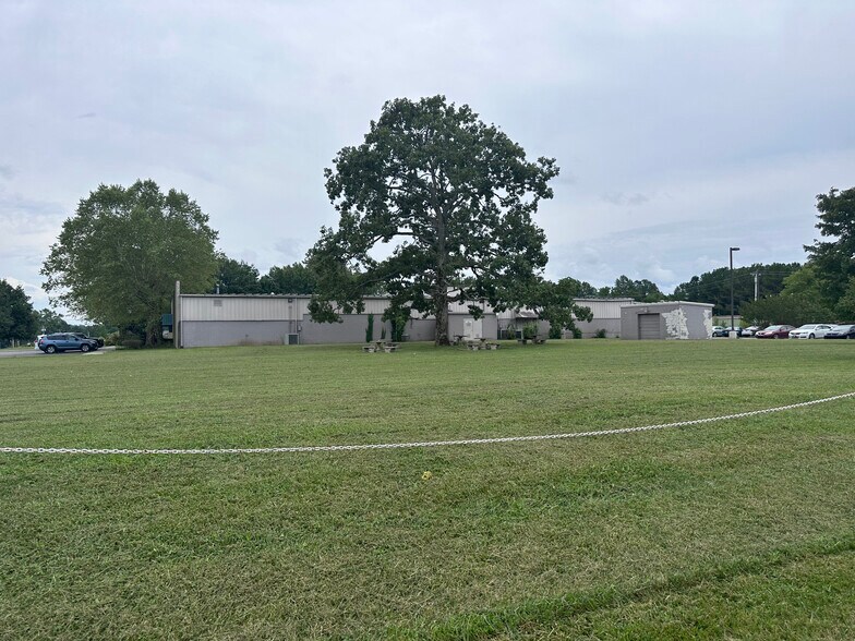 More Photos Of 505 Lake Way Pl, Tullahoma Manufacturing For Sale