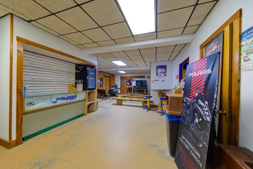 More Photos Of 170 Vermont Route 100, Bridgewater Corners Sports And Entertainment For Sale