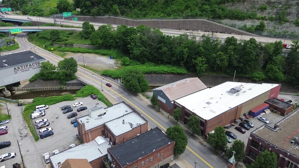More Photos Of 317-325 S Main St, Pittsburgh Light Manufacturing For Sale