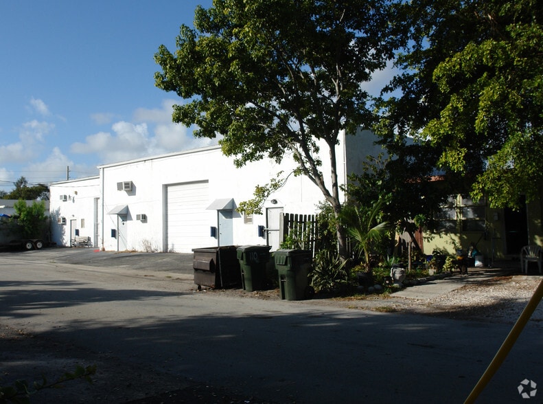 Primary Photo Of 114 SW 2nd Ave, Dania Beach Warehouse For Sale