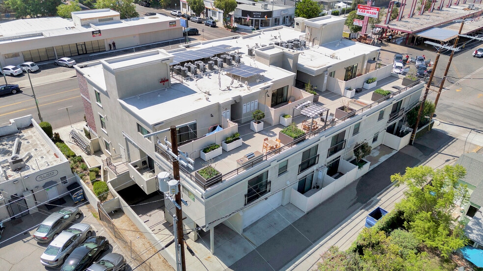 More Photos Of 10455 Magnolia Blvd, North Hollywood Apartments For Sale