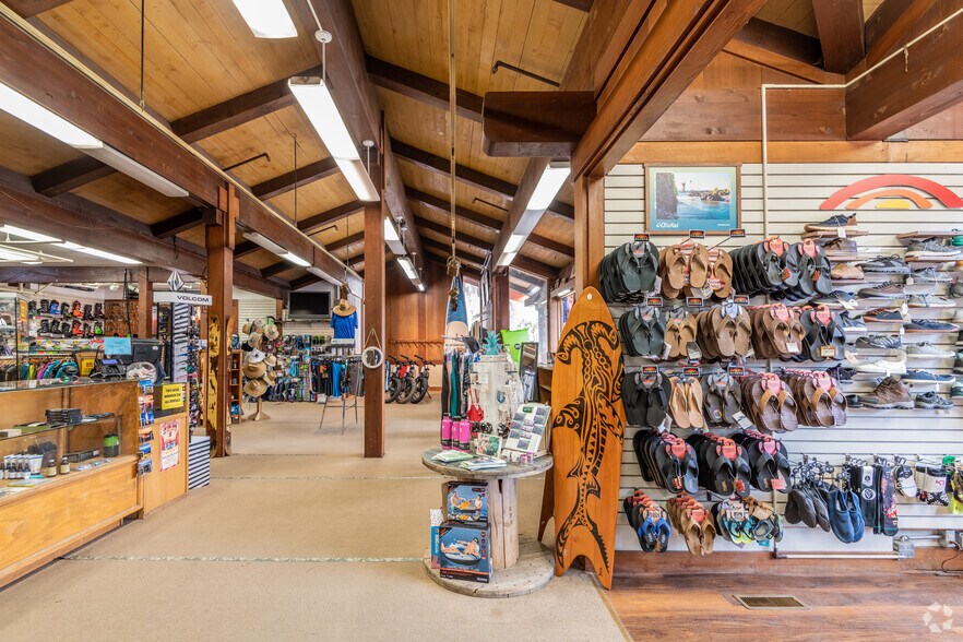 More Photos Of 170 N Lake Blvd, Tahoe City Storefront For Lease