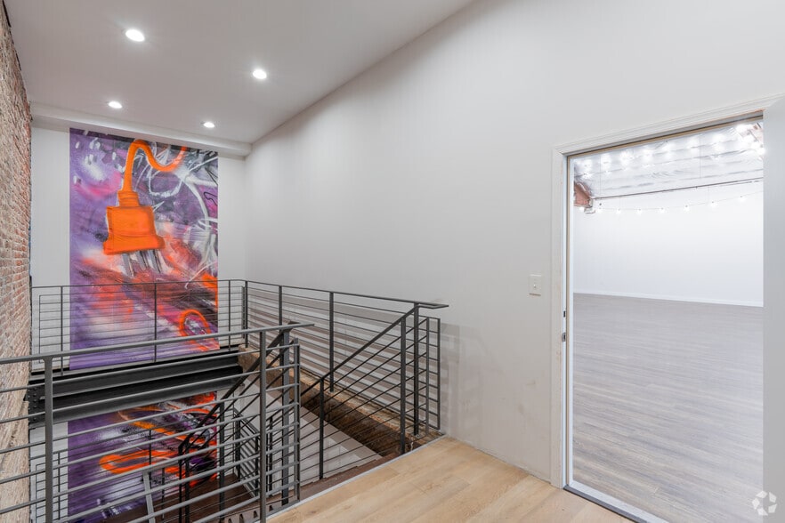 More Photos Of 2446-50 Germantown Ave, Philadelphia Flex For Sale