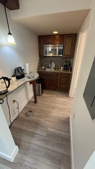 More Photos Of 13790-13798 NW 4th St, Sunrise Loft Creative Space For Lease