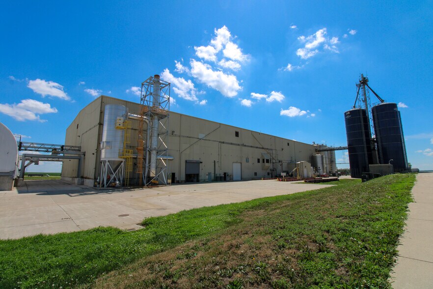 More Photos Of 6059 159th St, Galva Food Processing For Sale