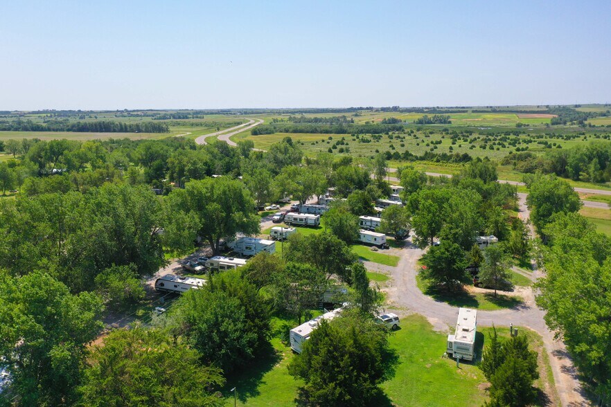 Primary Photo Of 25338 US Highway 270, Woodward Trailer Camper Park For Sale