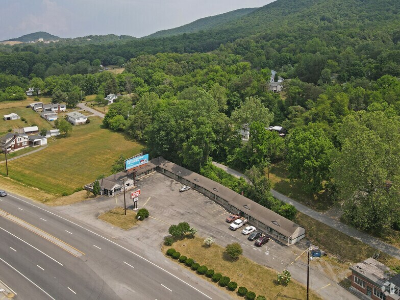 More Photos Of 5458 Franklin Rd SW, Roanoke Hotel For Sale