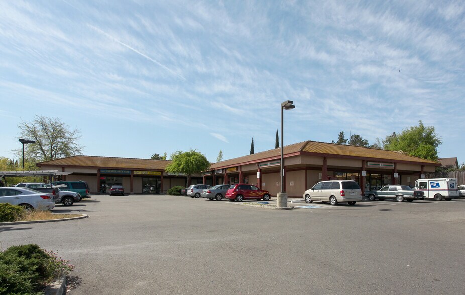 More Photos Of 500 Cirby Way, Roseville General Retail For Sale
