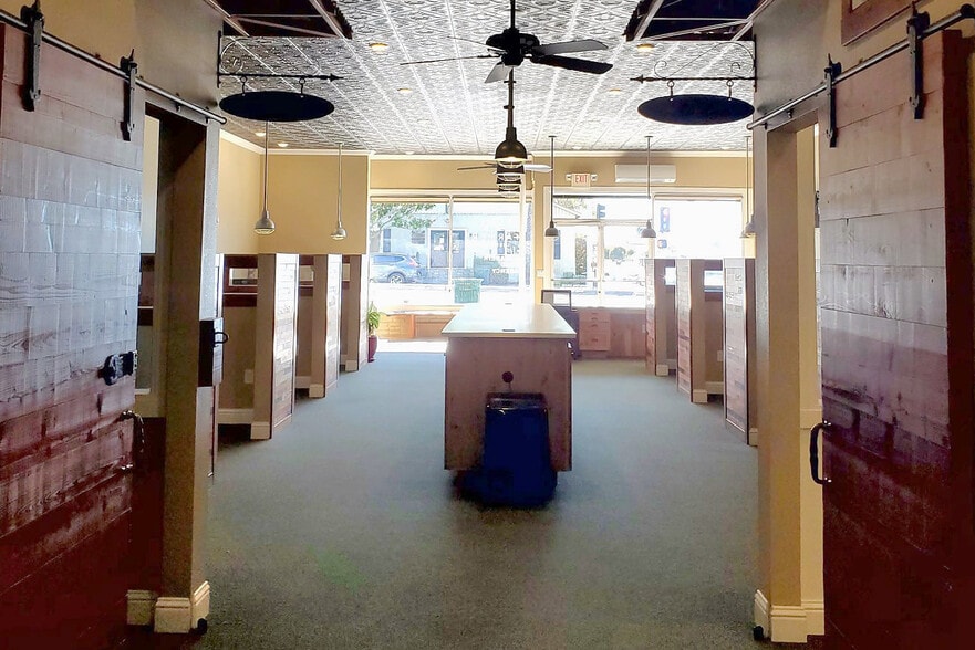 More Photos Of 901 W Grand Ave, Grover Beach General Retail For Lease