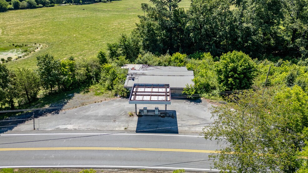 More Photos Of 1640 Beaverdale Rd NE, Dalton General Retail For Sale